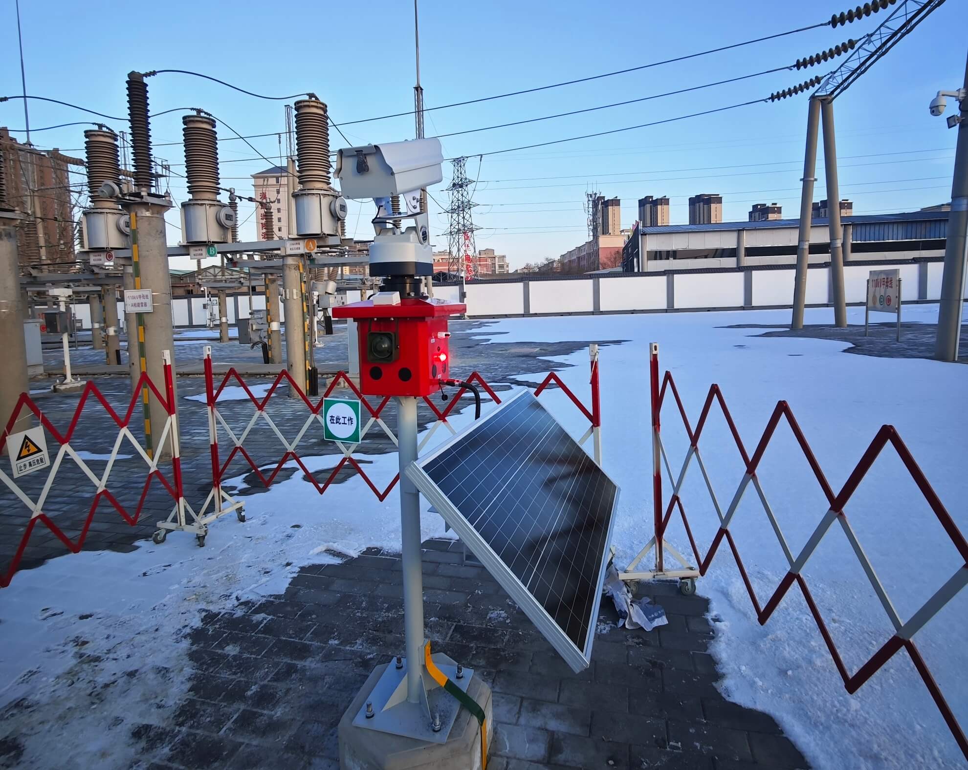 特力康動態版智能激光驅鳥器,助力甘肅供電筑牢生態護線屏障